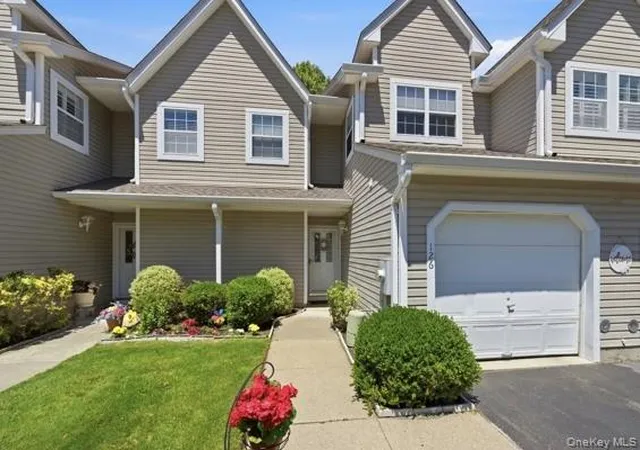 1st image of 126 Erin Ln, East Setauket, NY 11733 | MLS# 1011040