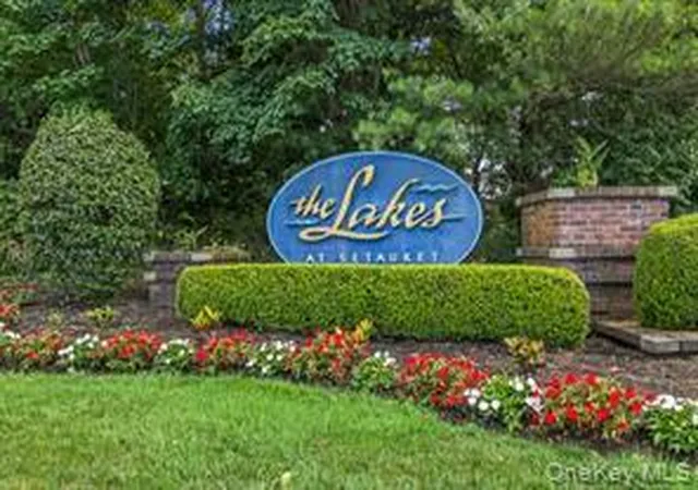 25th image of 126 Erin Ln, East Setauket, NY 11733 | MLS# 1011040