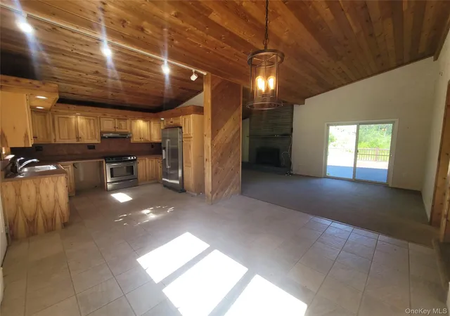 Homes for sale in Fallsburg, NY | 119 Hurleyville Main St, Fallsburg, NY 12747 | MLS# 1011055
