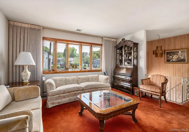 5th image of 1 Eliot Ct, Syosset, NY 11791 | MLS# 1011064
