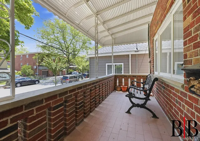 Photo 3 of Single family home for sale at 2612 E 28th Street, New York, NY 11235 | MLS# 1011070 | Listing updated on 2026-10-20