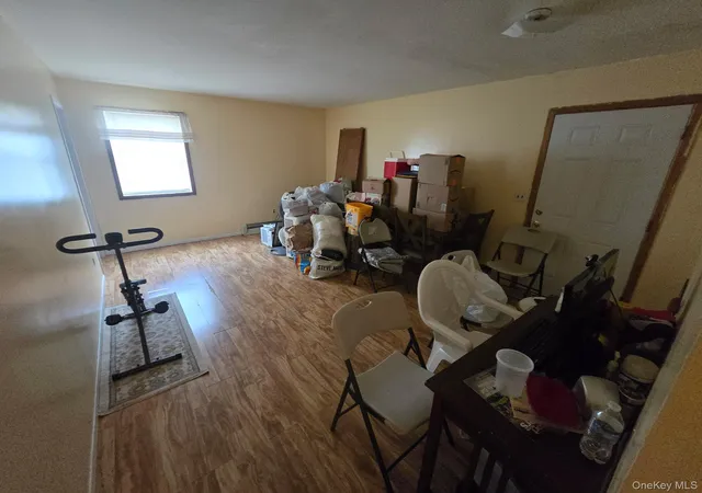 11th image of 1095 Pinebrook Ct, West Hempstead, NY 11552 | MLS# 1011076
