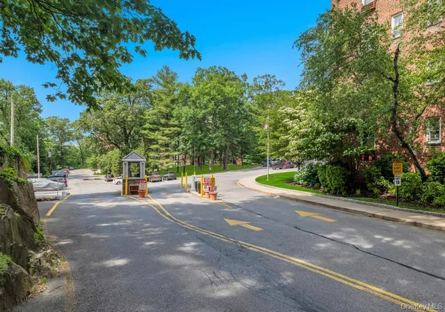 2nd image of 615 Palmer Rd #101, Yonkers, NY 10701 | MLS# 1011122