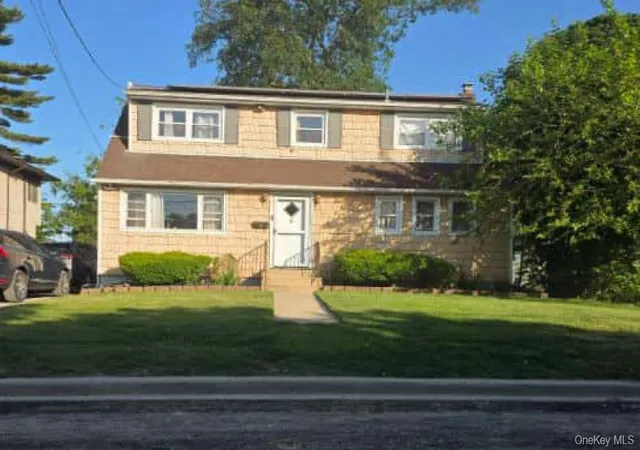 Photo 1 of Single family home for sale at 1425 Tadmor St, Merrick, NY 11566 | MLS# 1011127 | Listing updated on 2026-08-27
