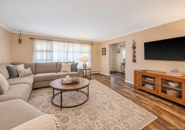 Photo 4 of Single family home for sale at 3 Curtis Dr, Brookhaven, NY 11789 | MLS# 1011128 | Listing updated on 2026-10-07