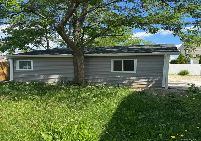 3rd image of 5 Remsen St, Copiague, NY 11726 | MLS# 1011144