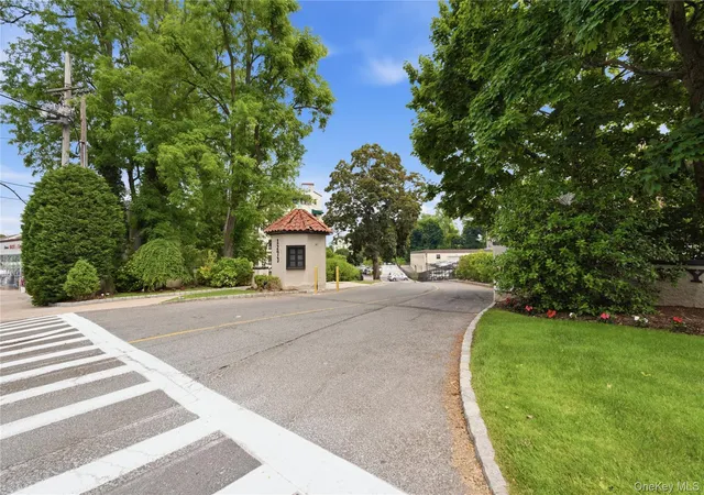 Homes for sale in New Rochelle, NY | 1273 North Ave #1E/5, New Rochelle, NY 10804 | MLS# 1011149