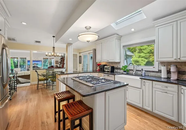 Photo 3 of Single family home for sale at 8 Abbey Rd, Orangetown, NY 10962 | MLS# 1011155 | Listing updated on 2026-09-08