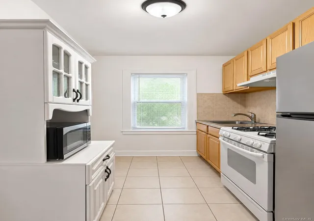 Photo 2 of Multi family home for sale at 22 48 43rd Street, New York, NY 11105 | MLS# 1011158 | Listing updated on 2026-08-27