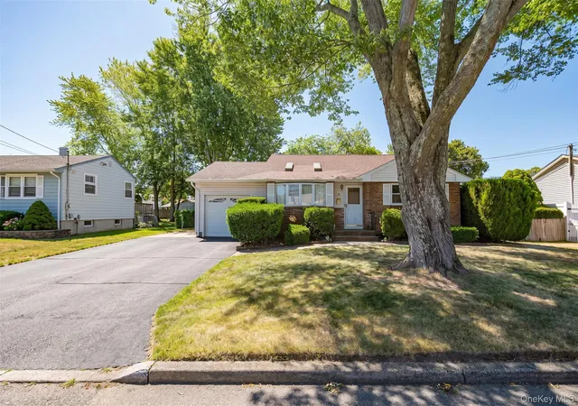 1st image of 9 Johnson Pl, Lindenhurst, NY 11757 | MLS# 1011177