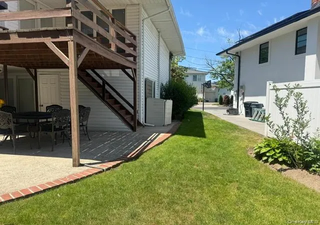 4th image of 1015 Dartmouth Ln, Hempstead, NY 11598 | MLS# 1011180