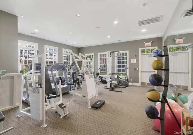 32nd image of 23 Mariners Walk, Oyster Bay, NY 11771 | MLS# 1011203