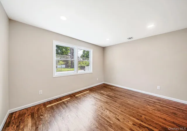 Photo 4 of Sale Pending at 610 Americus Ave, Brookhaven, NY 11772 | MLS# 1011214 | Listing updated on 2026-09-16