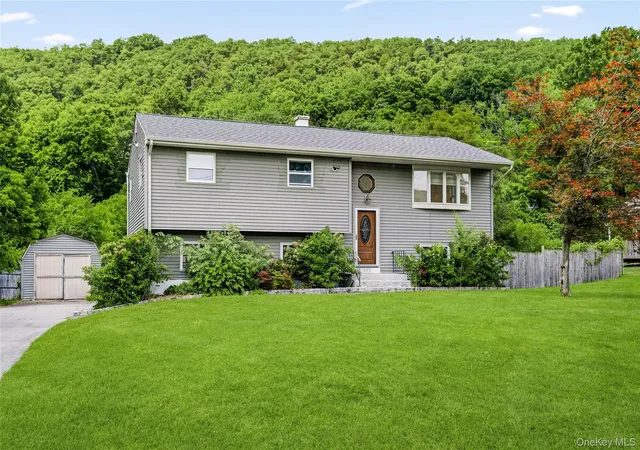 3rd image of 352 Lake Shore Dr, Monroe, NY 10950 | MLS# 1011256