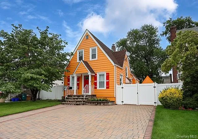 Photo 1 of Sale Pending at 194 Holly Ave, Hempstead, NY 11550 | MLS# 1011259 | Listing updated on 2026-08-10