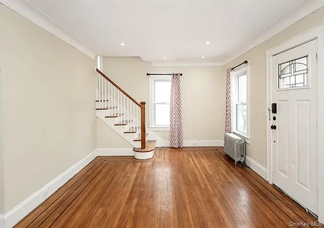 Photo 4 of Sale Pending at 194 Holly Ave, Hempstead, NY 11550 | MLS# 1011259 | Listing updated on 2026-08-10