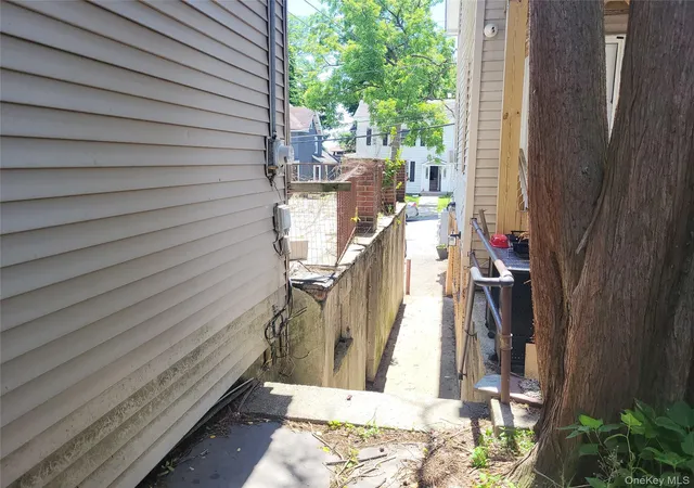 5th image of 45 John St, Middletown, NY 10940 | MLS# 1011268