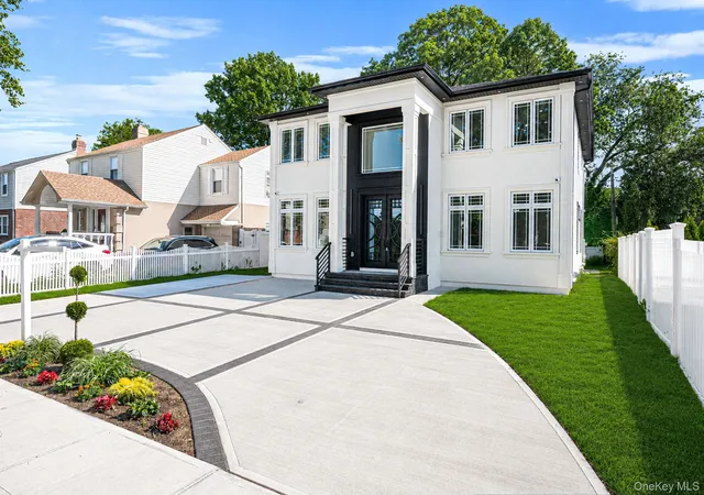 2nd image of 15 Roy St, Hempstead, NY 11003 | MLS# 1011272