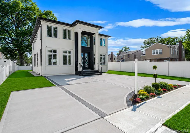 4th image of 15 Roy St, Hempstead, NY 11003 | MLS# 1011272