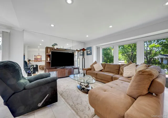 2nd image of 101 Windsor Oval, New Rochelle, NY 10805 | MLS# 1011278