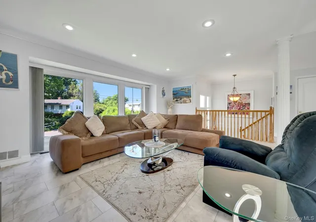 Photo 3 of Single family home for sale at 101 Windsor Oval, New Rochelle, NY 10805 | MLS# 1011278 | Listing updated on 2026-06-10
