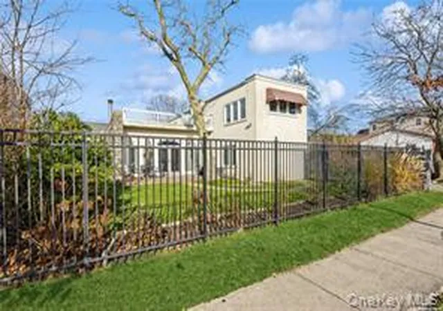 1st image of 465 W Market St, Long Beach, NY 11561 | MLS# 1011280