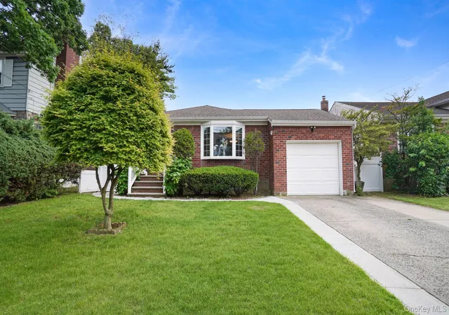 1st image of 54 E Maujer St, Valley Stream, NY 11580 | MLS# 1011285