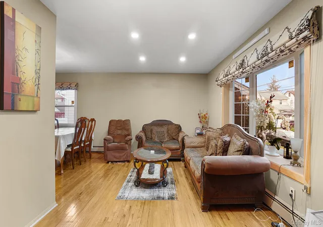4th image of 54 E Maujer St, Valley Stream, NY 11580 | MLS# 1011285