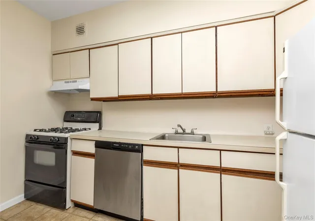 Photo 4 of Condo for sale at (Undisclosed), Woodside, NY 11377 | MLS# 1011286 | Listing updated on 2026-09-28