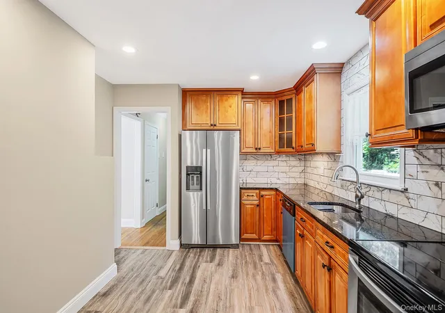 5th image of 16 Valentine Rd, Shoreham, NY 11786 | MLS# 1011312