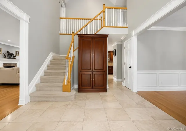 2nd image of 16 Crest Hollow Ln, Brookhaven, NY 11949 | MLS# 1011319