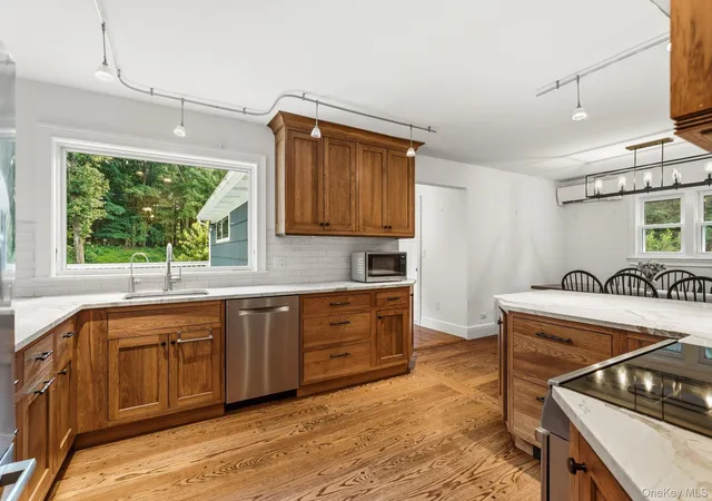 Photo 4 of Sale Pending at 119 Mustato Rd, Katonah, NY 10536 | MLS# 1011336 | Listing updated on 2026-08-27