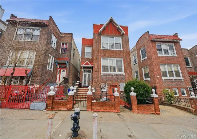 Photo 1 of Sale Pending at 1825 S Andrews Ave, Bronx, NY 10453 | MLS# 1011340 | Listing updated on 2026-07-11