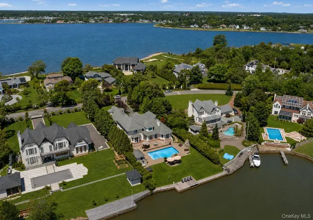 5th image of 65 W Bayberry Rd, Islip, NY 11751 | MLS# 1011344