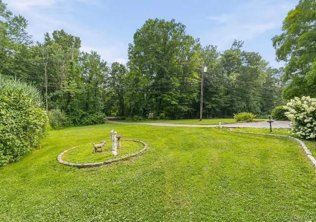 Photo 3 of Sale Pending at 2296 Crompond Rd, Cortlandt, NY 10567 | MLS# 1011354 | Listing updated on 2026-08-21