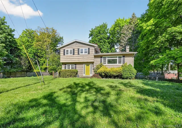 Photo 3 of Single family home for sale at 40 Washington St, Cornwall On Hudson, NY 12520 | MLS# 1011364 | Listing updated on 2026-08-22