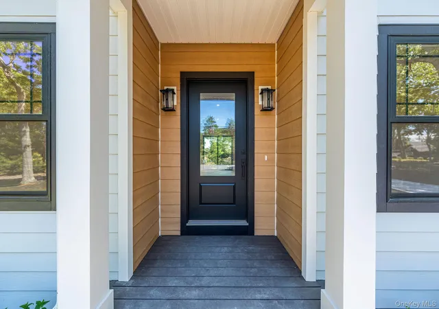 Photo 3 of Single family home for sale at 1700 Smith Dr S, Southold, NY 11971 | MLS# 1011372 | Listing updated on 2026-08-19