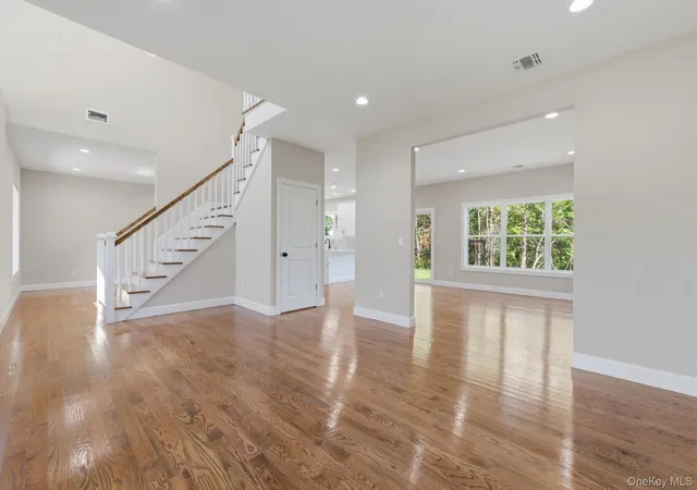 3rd image of 46 Washington Ave S, Selden, NY 11784 | MLS# 1011385