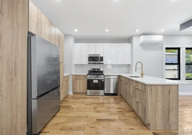 Photo 3 of Sale Pending at 112-38 212th Street, New York, NY 11429 | MLS# 1011407 | Listing updated on 2026-09-18
