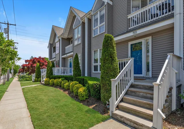 1st image of 150 I U Willets Rd, North Hempstead, NY 11507 | MLS# 1011418
