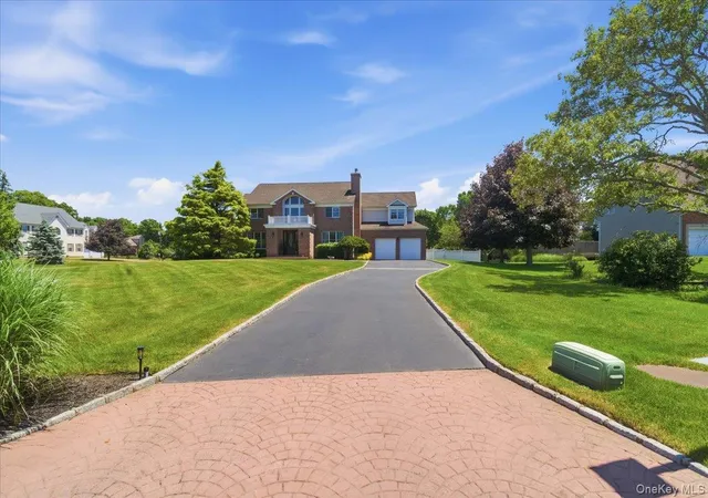 2nd image of 2 Mercedes Ct, Brookhaven, NY 11772 | MLS# 1011420