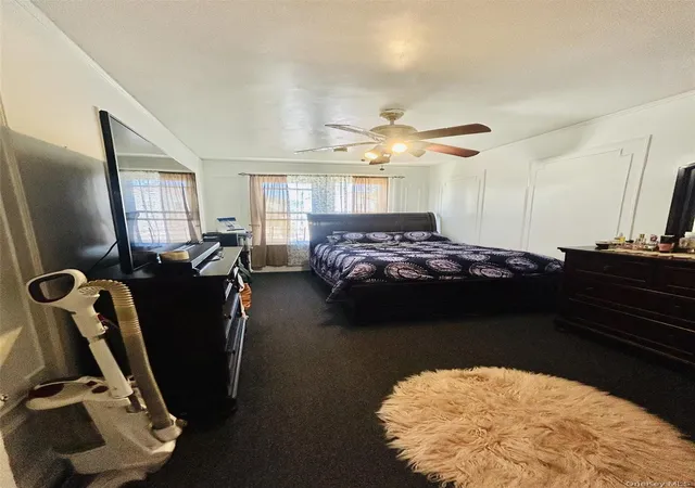 Listing Photo 5 - Condo for sale in building located at 27 Loudoun St, Yonkers, NY 10705