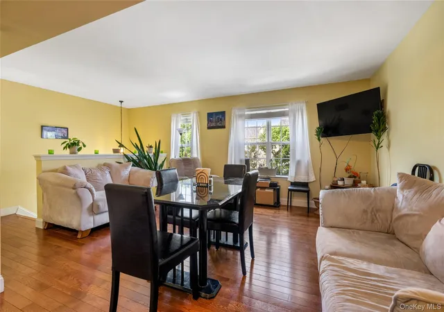 Photo 4 of Sale Pending at 21 Evan Ct, Middletown, NY 10940 | MLS# 1011457 | Listing updated on 2026-09-02