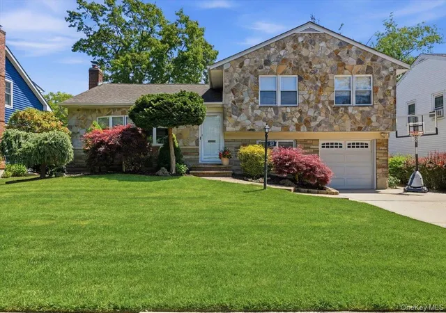 1st image of 33 Pell Ter, Garden City, NY 11530 | MLS# 1011468