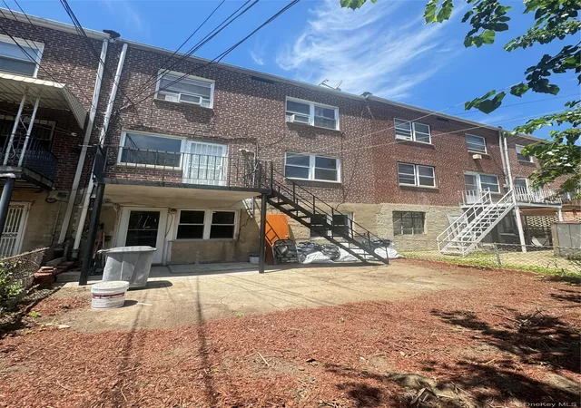 Photo 3 of Sale Pending at 3083 49th Street, Astoria, NY 11103 | MLS# 1011477 | Listing updated on 2026-09-18