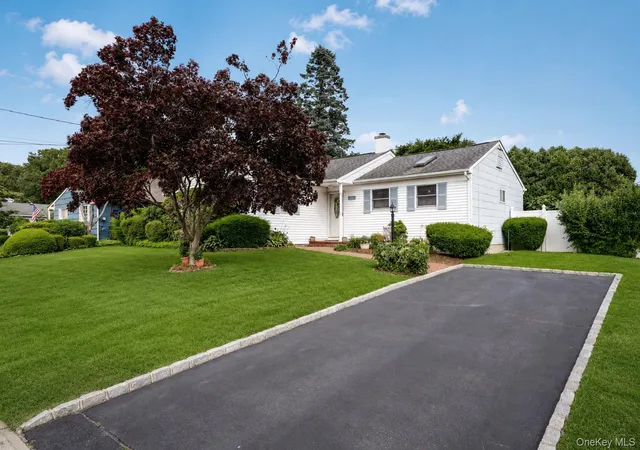 2nd image of 119 Stuyvesant Dr, Port Jefferson Station, NY 11776 | MLS# 1011489