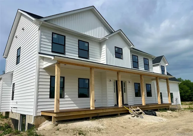 Photo 2 of Single family home for sale at 263 Burlingham Rd, Bloomingburg, NY 12721 | MLS# 1011492 | Listing updated on 2026-06-11