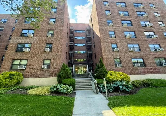 Photo 2 of Sale Pending at 213 02 75th Avenue #4E, New York, NY 11364 | MLS# 1011497 | Listing updated on 2026-08-16