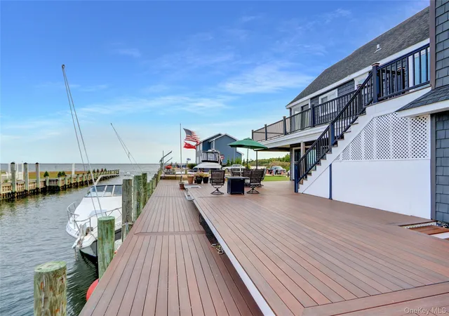 3rd image of 998 Pacific St, Lindenhurst, NY 11757 | MLS# 1011506