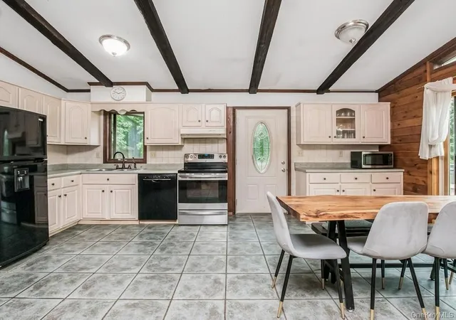 Homes for sale in Cortlandt, NY | 20 Ernst Rd, Cortlandt, NY 10567 | MLS# 1011527
